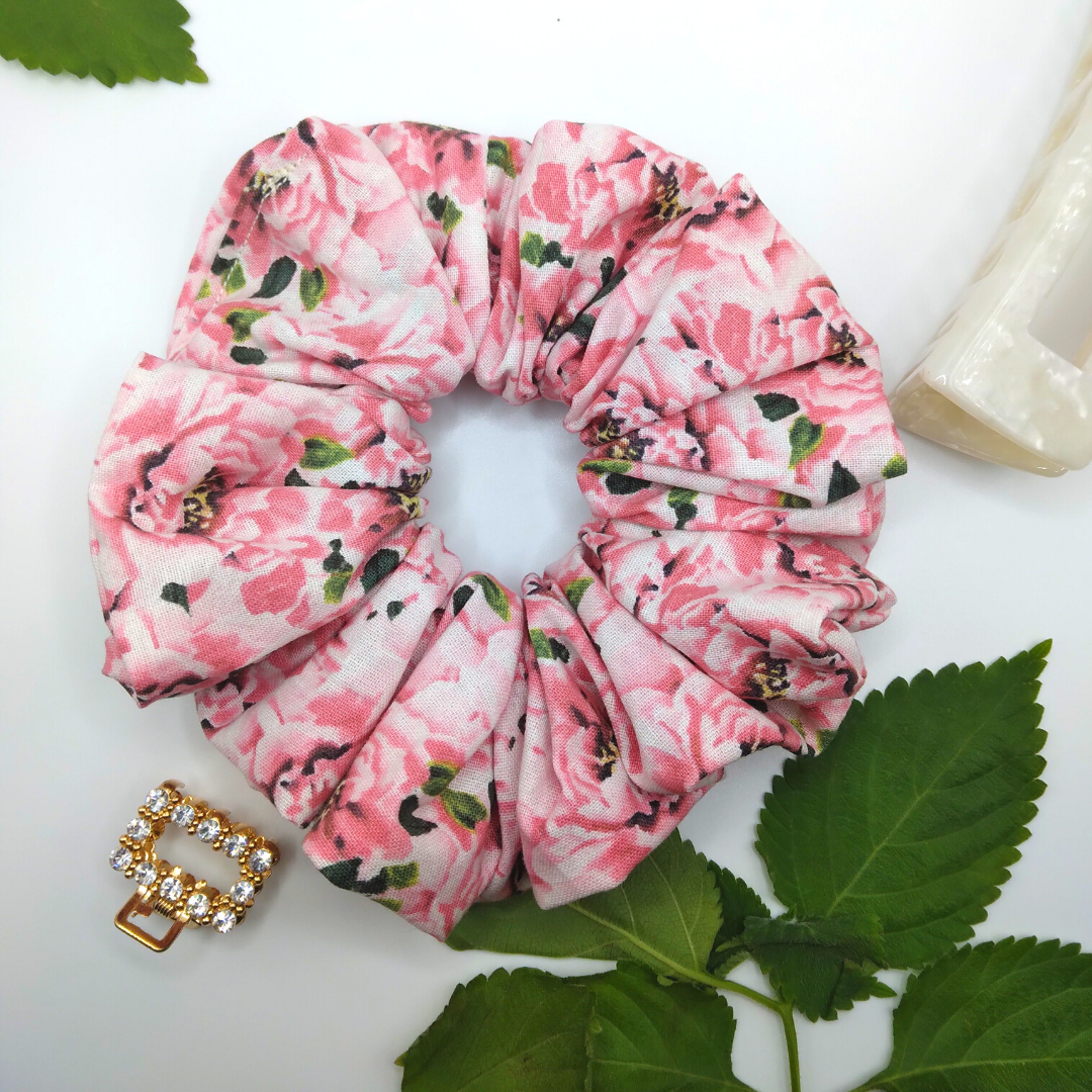 MINI Scrunchie | Azalea
