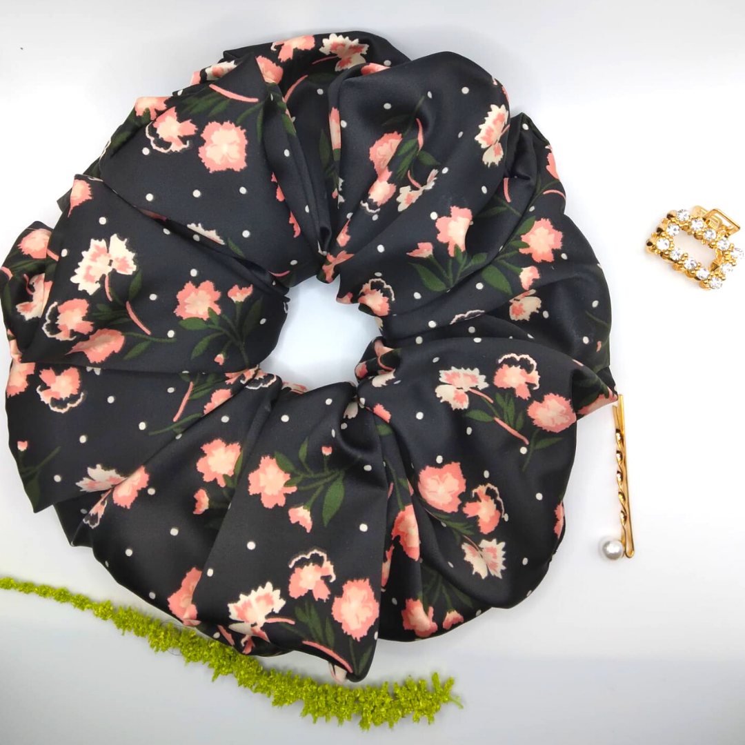 XXL Scrunchie | Meadowsweet